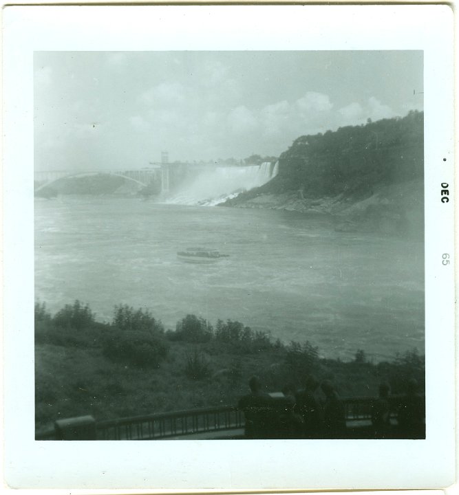 1201.jpg - Trip to Niagra Falls, NY  1965